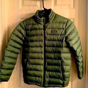 Patagonia nano puffer jacket kids size 12. Great condition. No rips stains tears